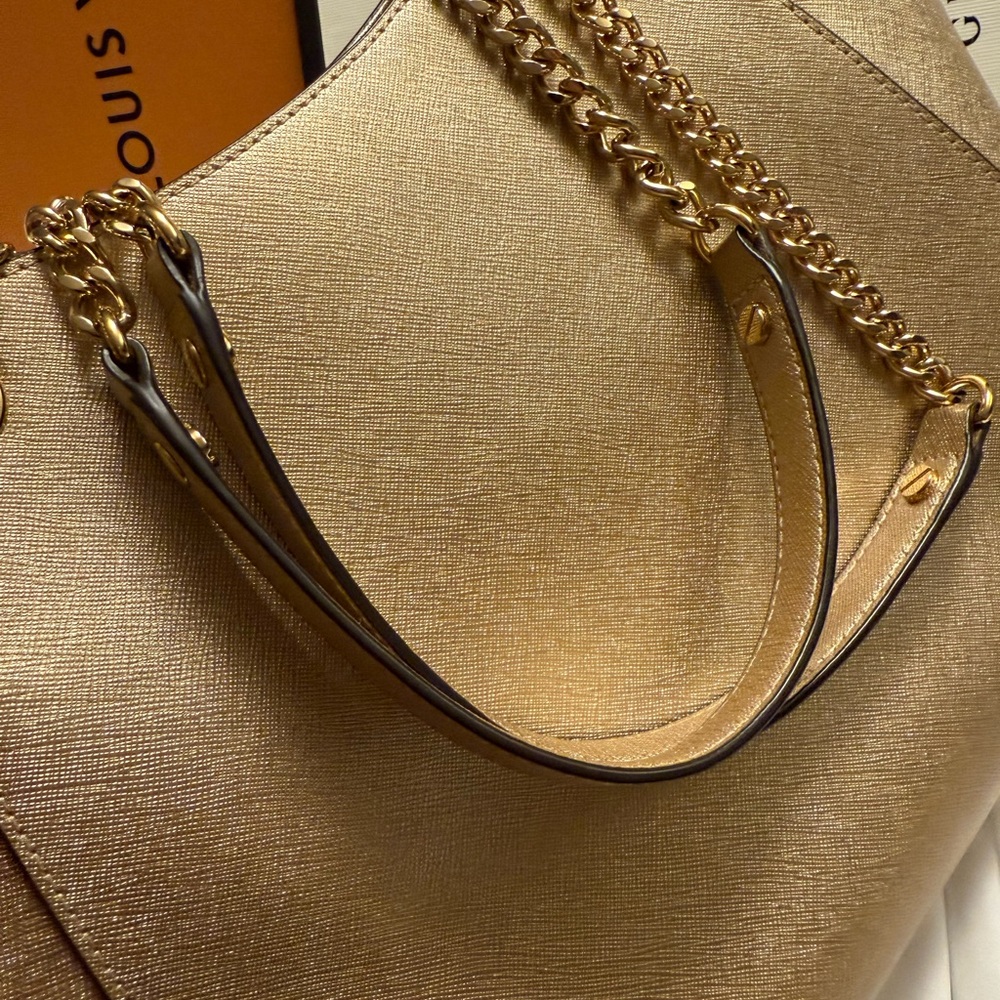 MICHAEL KORS SHOULDER BAG EXCELLENT CONDITION - Picture 6 of 17